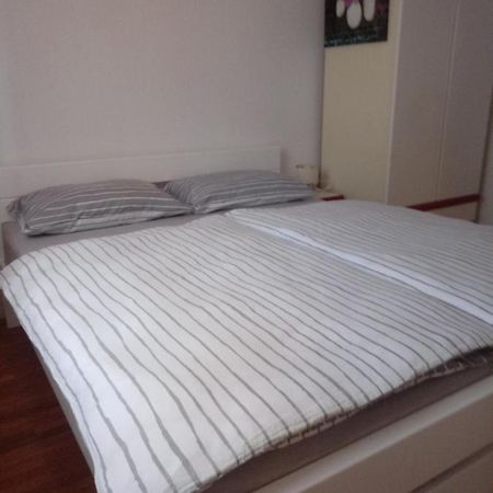 V Klancu Lägenhet Dekani Exteriör bild